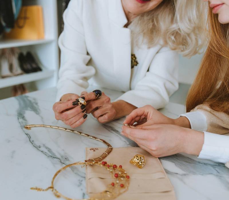 jewelry design discussing