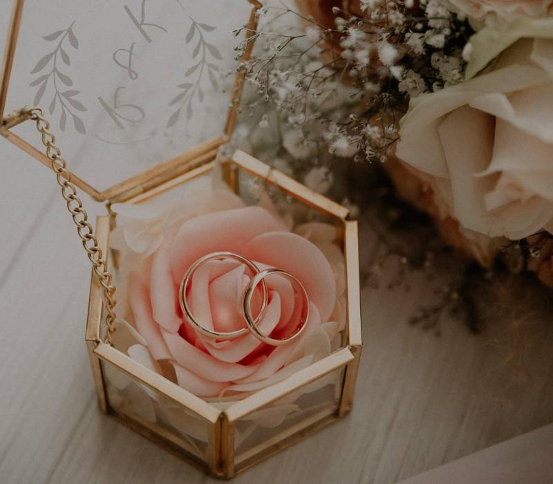 weddings rings spring season